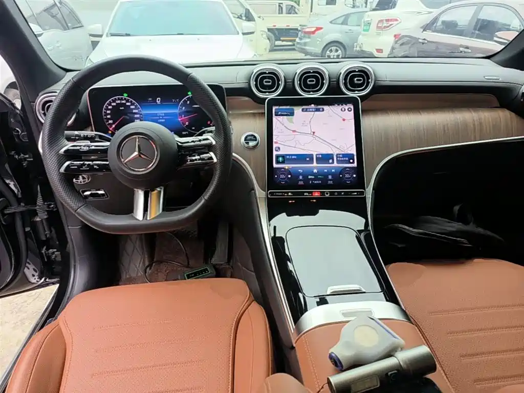 Mercedes-Benz GLC 2023 Facelift GLC 300 L 4MATIC Sport 5-Seater фото 10