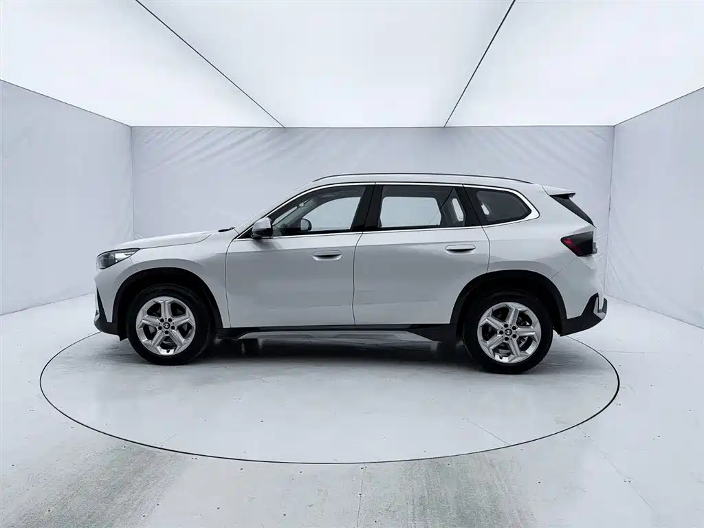 BMW X1 2023 sDrive20Li X Design Package фото 7