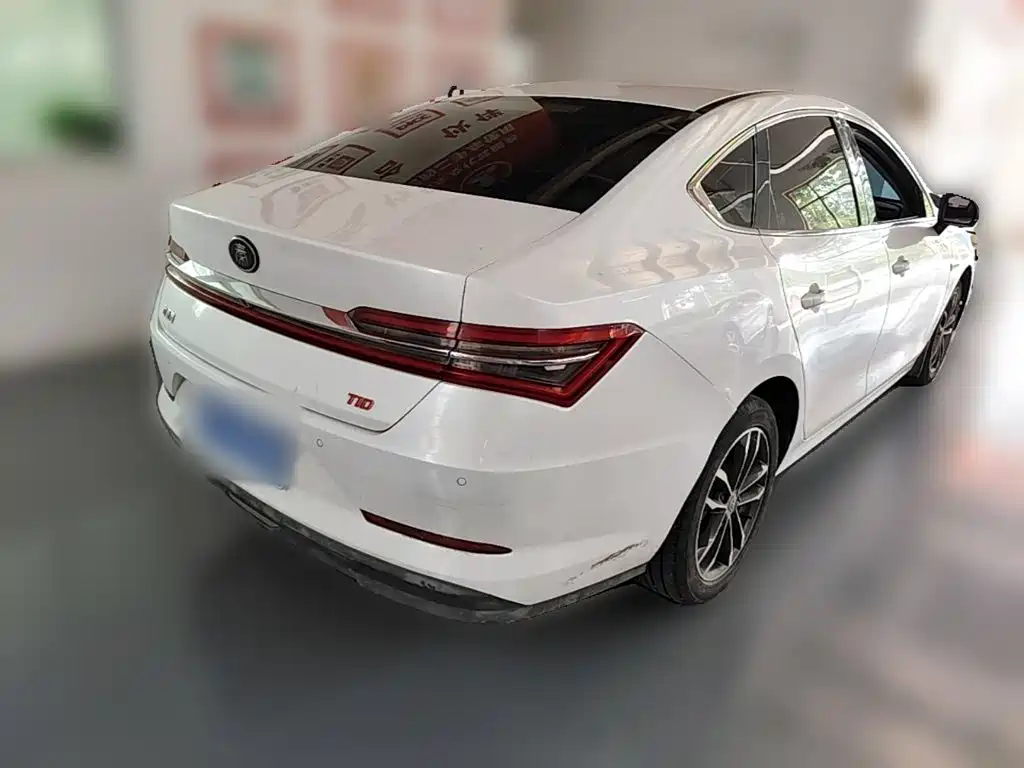 BYD Qin Pro 2019 2018 1.5TI Automatic Smart Connect Prestige Edition