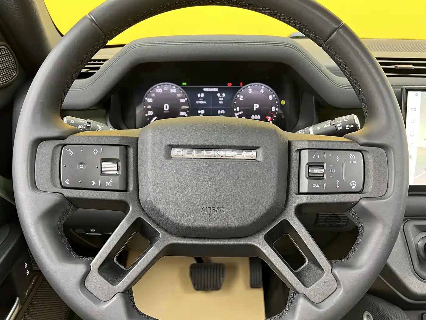 Land Rover Defender 2023 110 3.0T P400 75th Anniversary Legend Edition фото 13