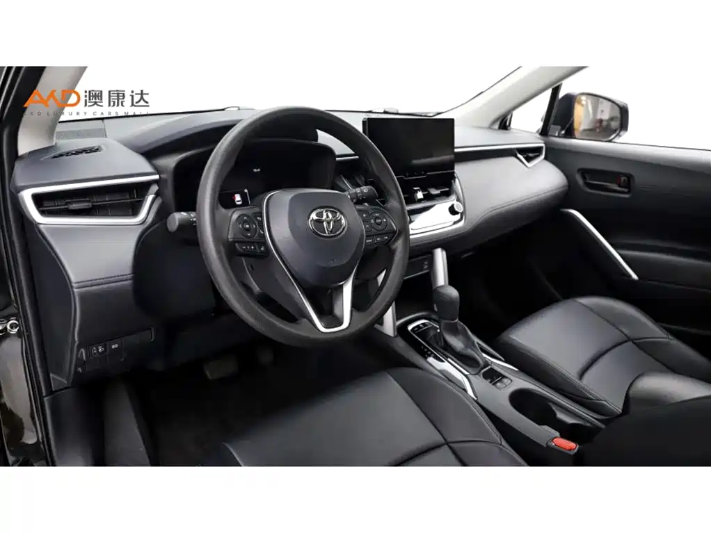 Toyota Frontlander 2023 2.0L CVT Leading Edition фото 6
