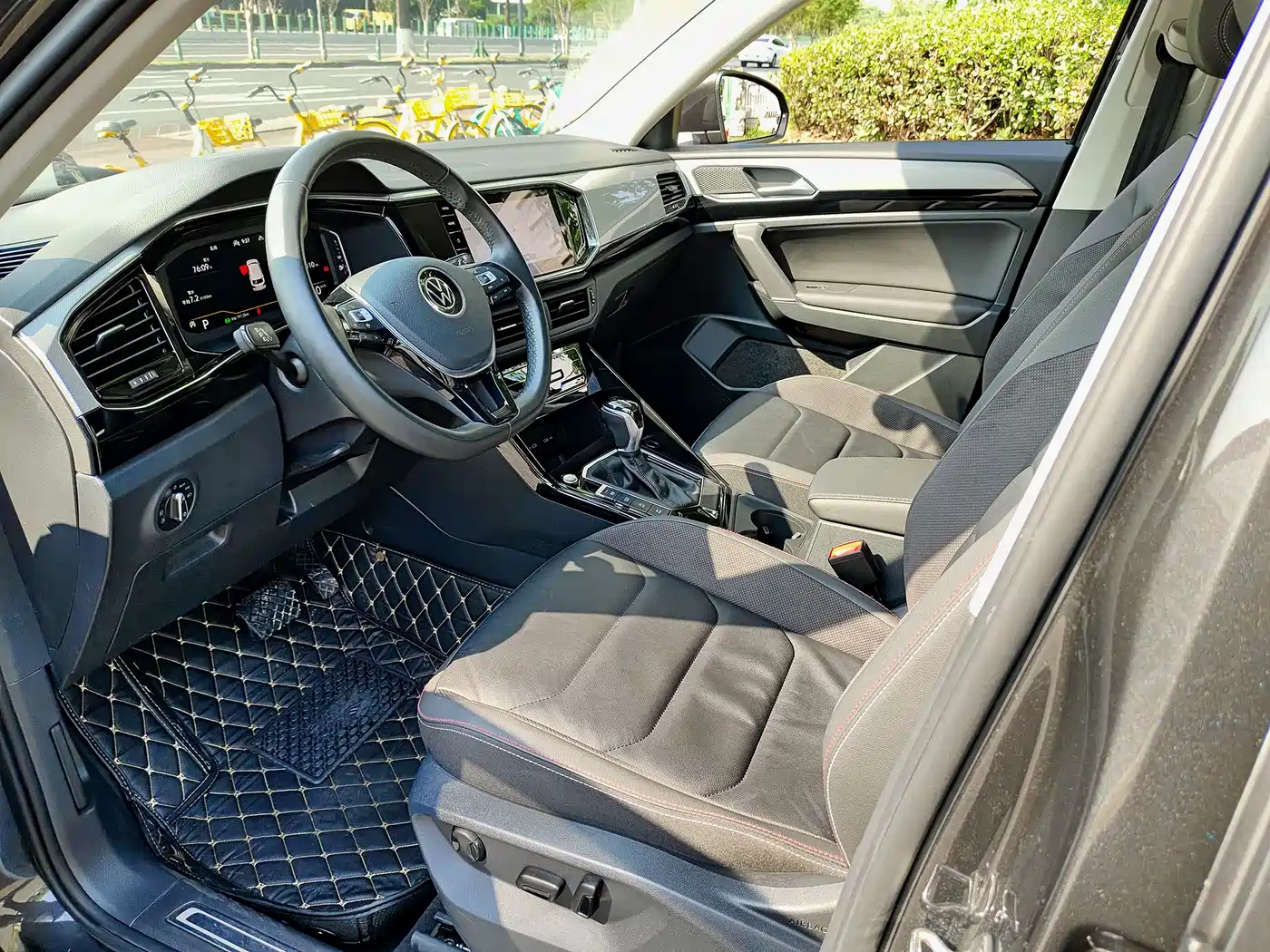 Volkswagen Tayron 2021 330TSI 2WD 3rd Anniversary Limited Edition фото 9