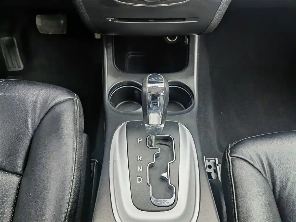 Fiat Freemont 2012 2.4L Comfort Edition фото 13