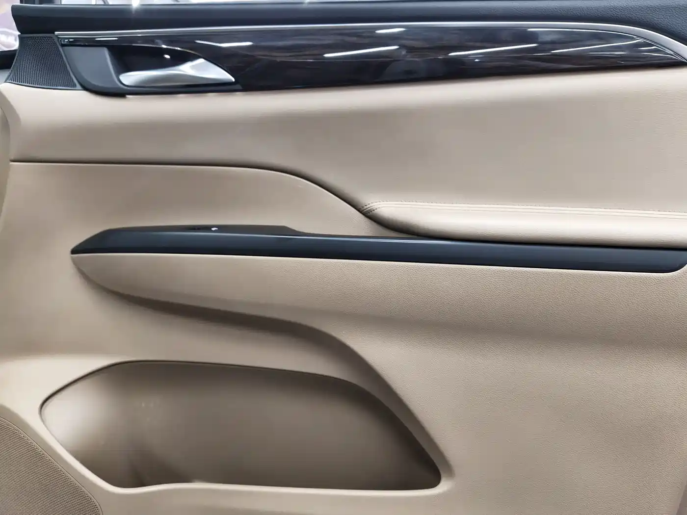 Buick GL8 2018 ES 28T Luxury Type China VI фото 14