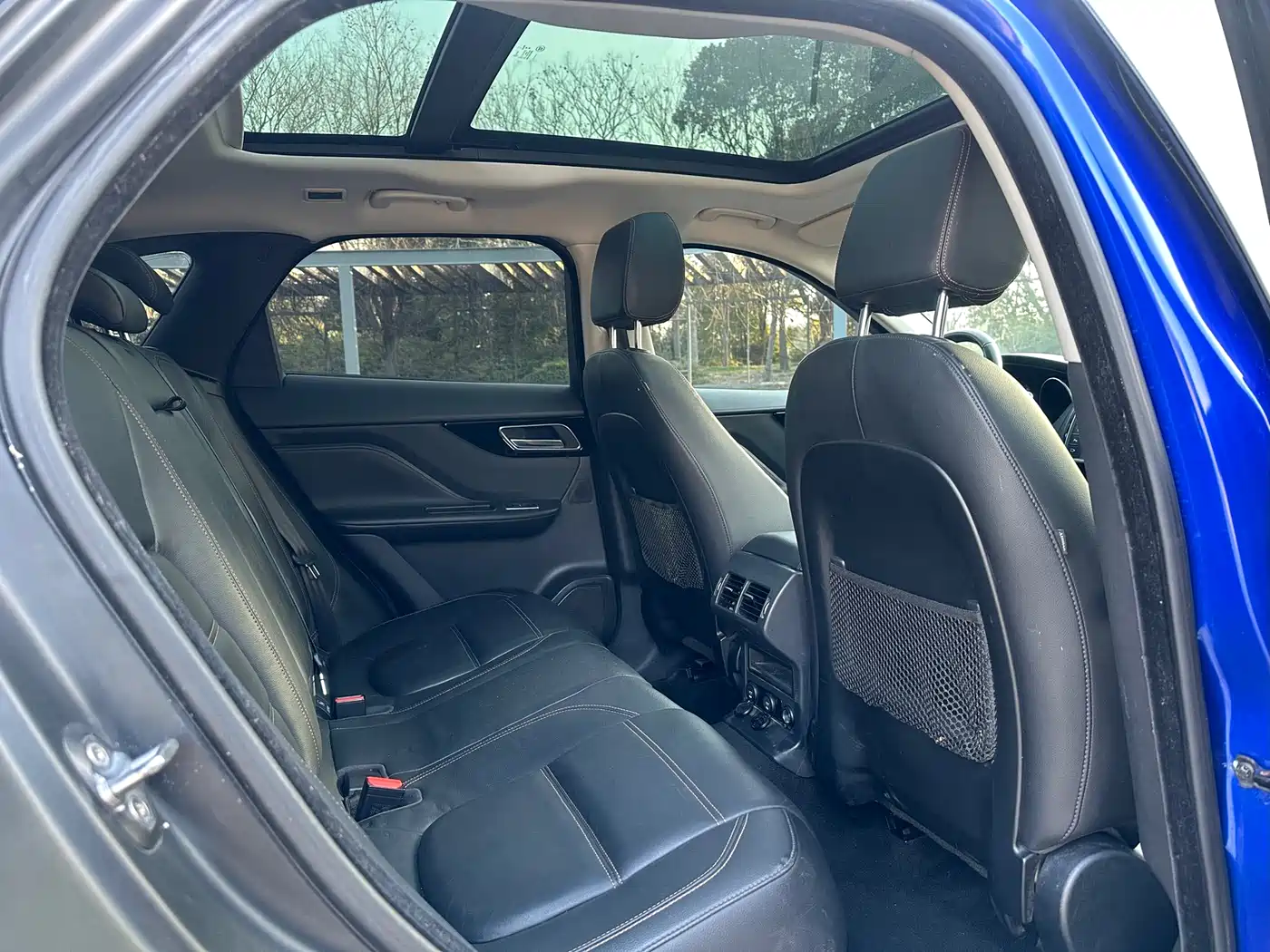 Photo 8 - Jaguar F-PACE
