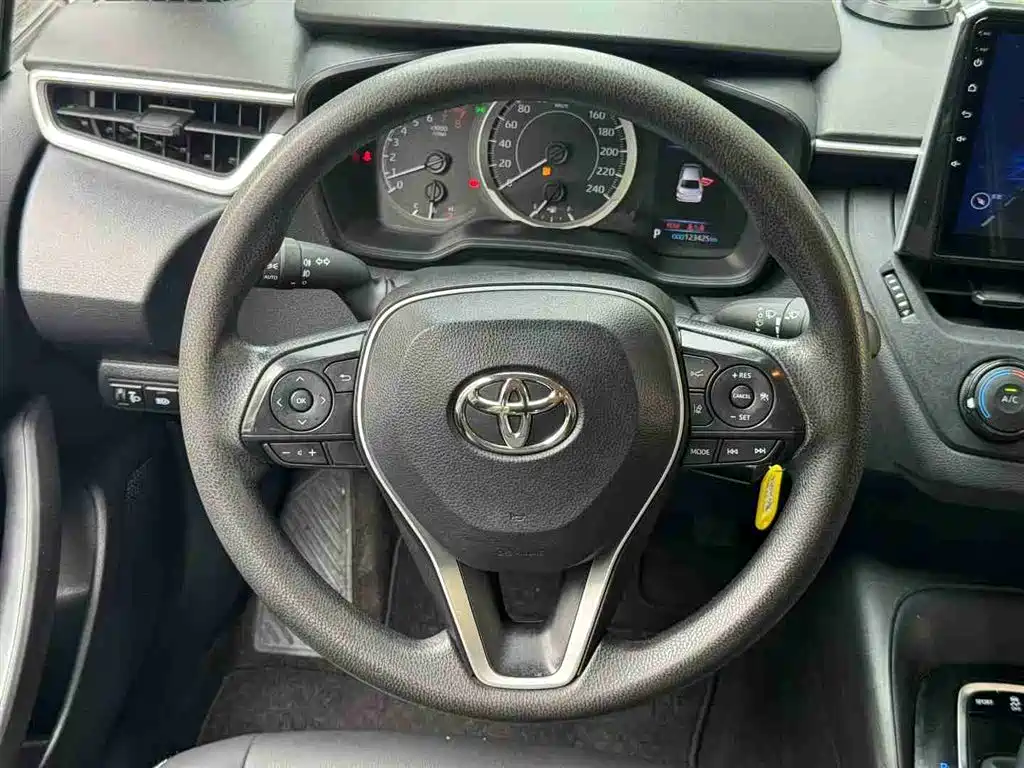 Toyota Corolla 2019 1.2T S-CVT GL Pioneer Edition фото 6