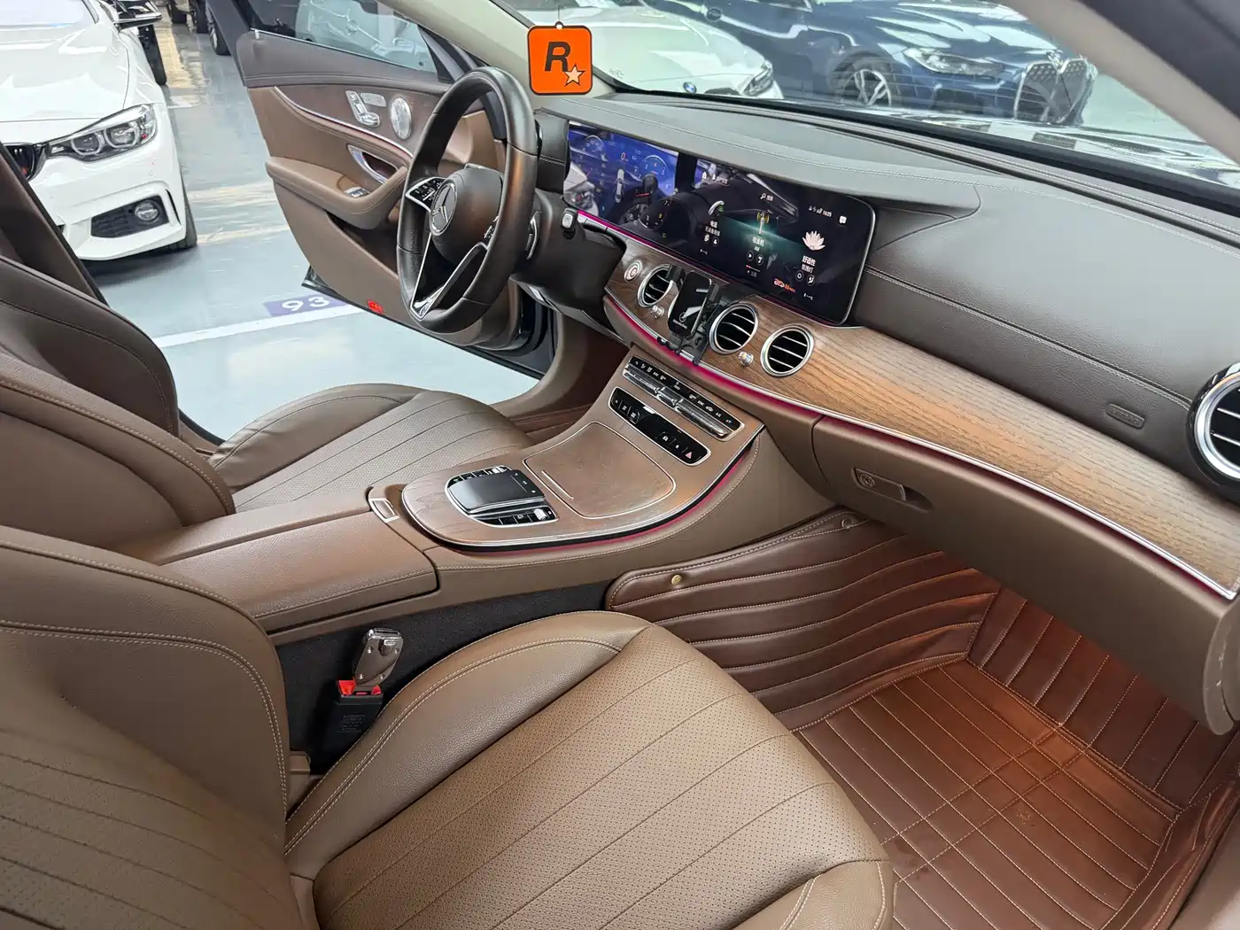 Mercedes-Benz E-Class 2022 E 300 L Fashion фото 15