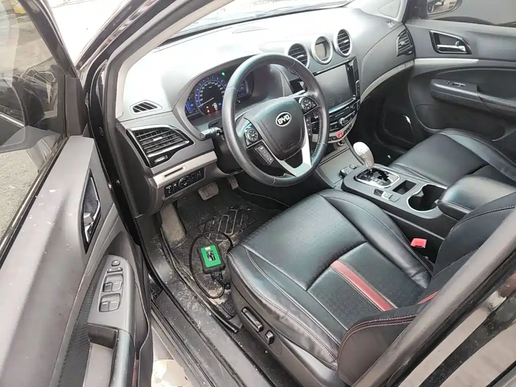 BYD S7 2015 2015 2.0T Automatic Premium