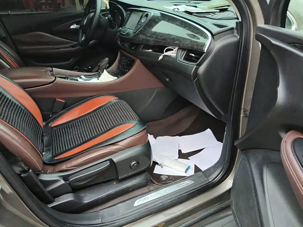 Photo 12 - Buick Envision Plus