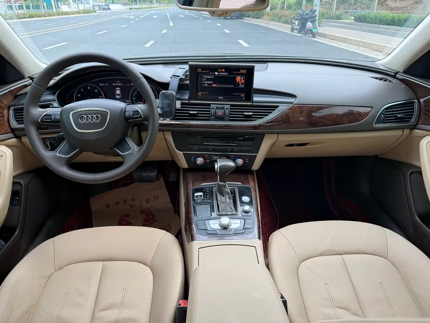 Audi A6L 2012 30 FSI Comfort фото 8