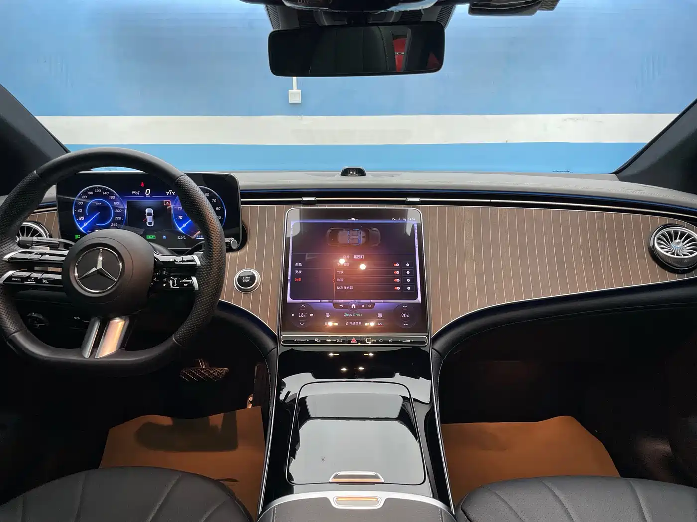 Mercedes-Benz EQE 2022 350 Pioneer Edition фото 20