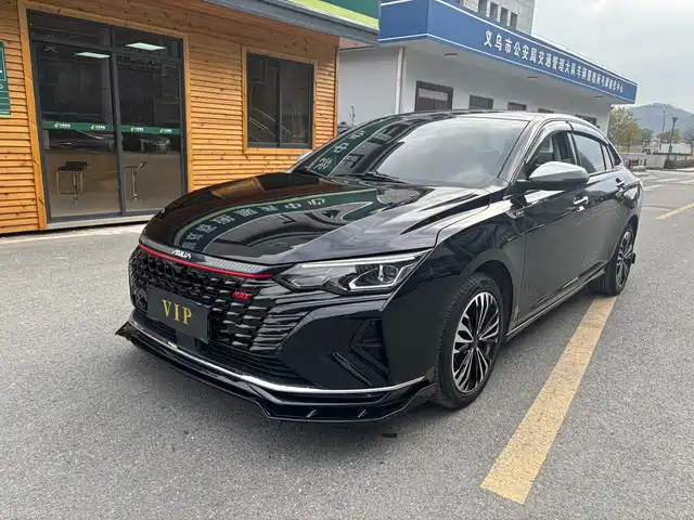 DONGFENG YI HYUN MAX