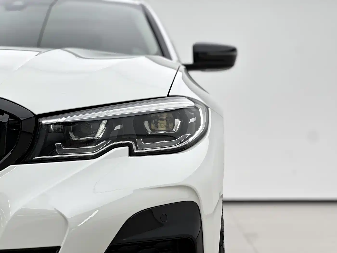 BMW 3 Series 2020 325Li M Sport Black Night Package фото 11