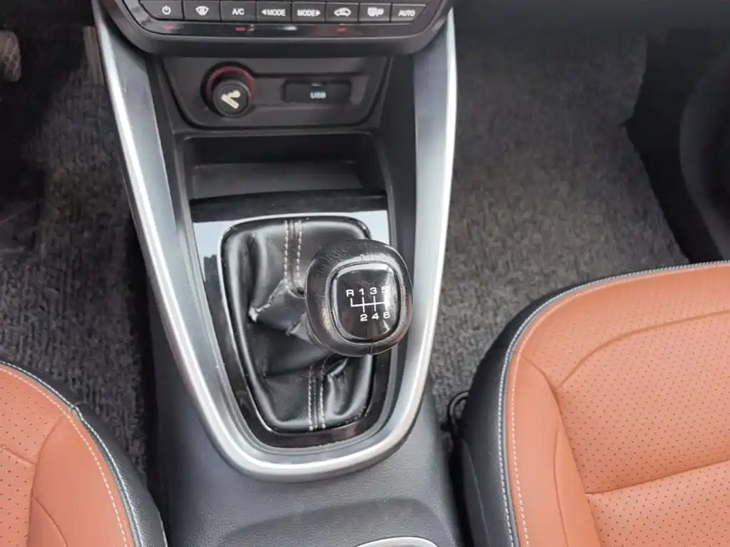 Baojun 510 2019 2019 1.5L Manual Comfort China V