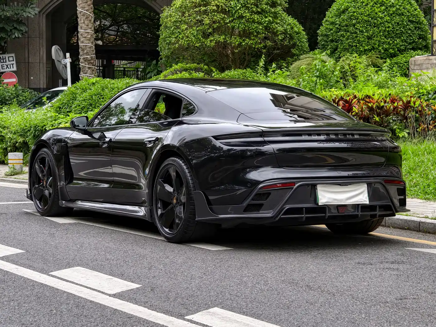 Porsche Taycan 2020 Taycan фото 4
