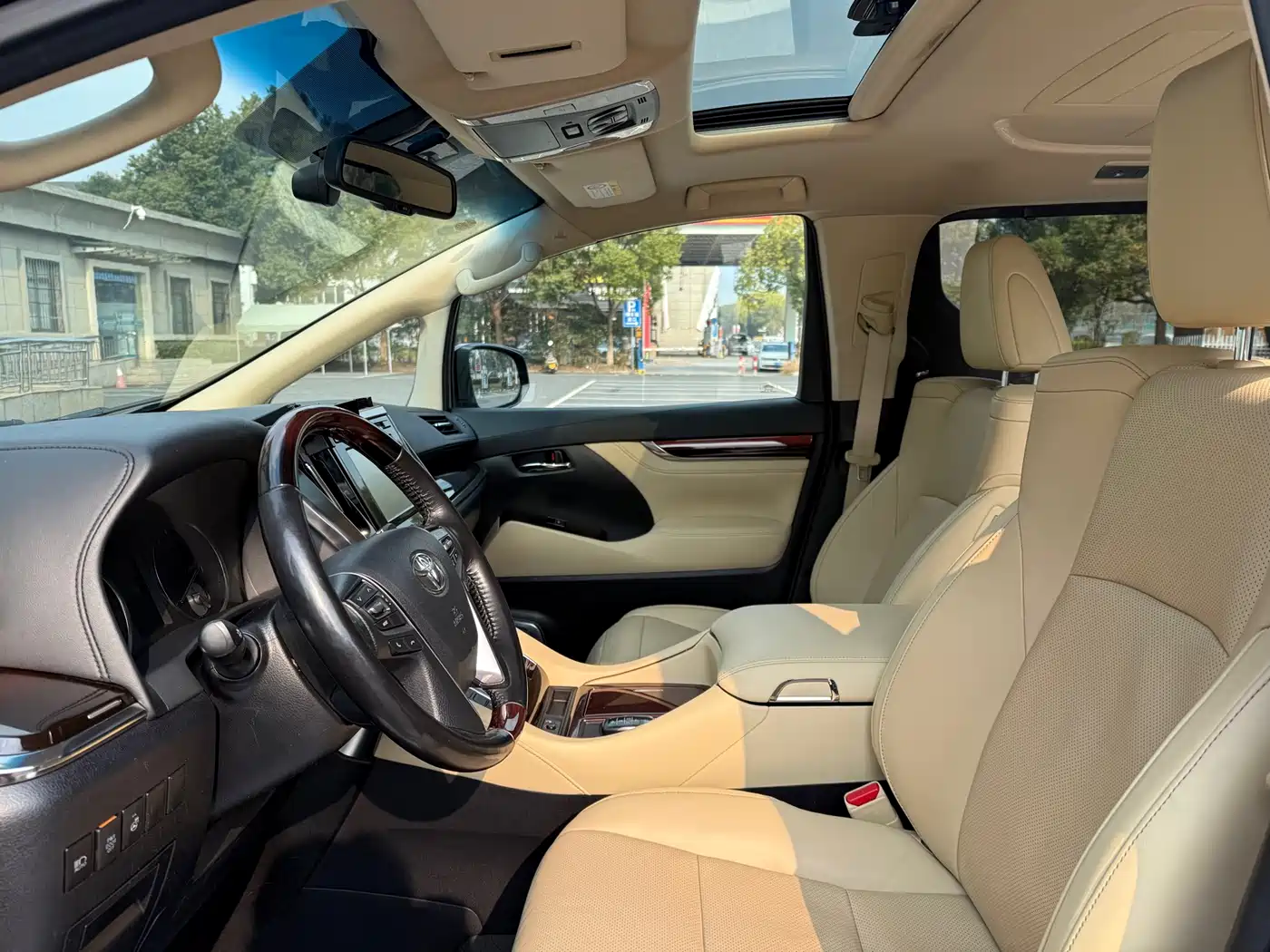 Toyota Alphard 2015 3.5L Luxury Edition фото 8
