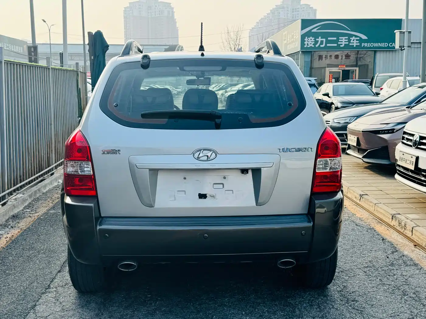 Hyundai Tucson 2009 2.0L Automatic 2WD Sunroof фото 9