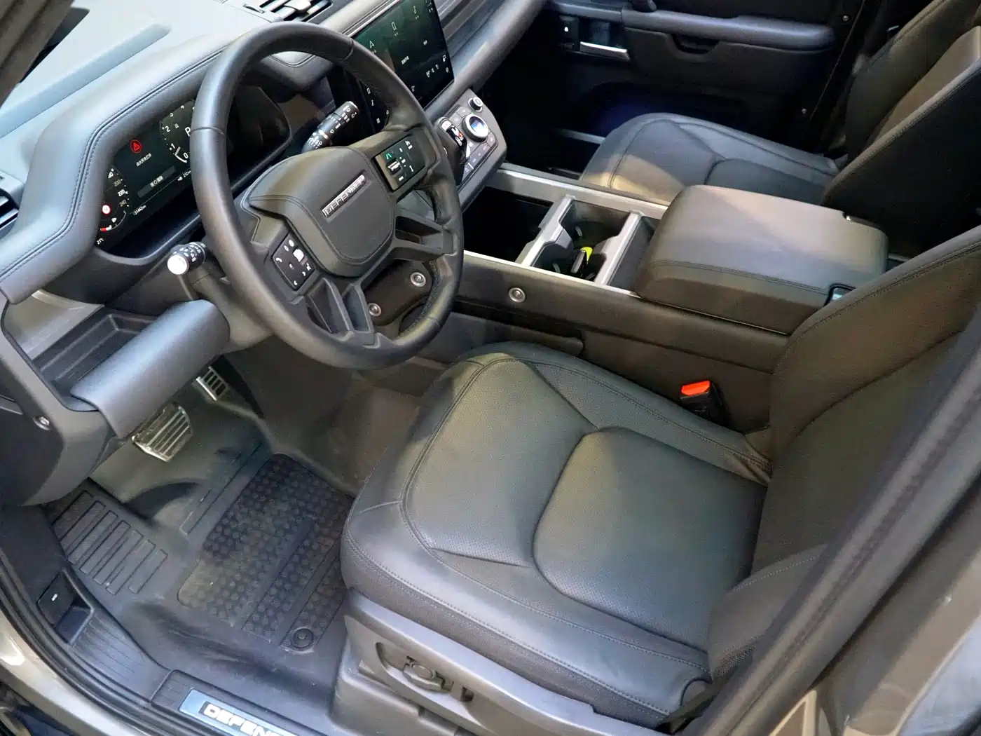 Land Rover Defender 2025 110 3.0T P400 X фото 7