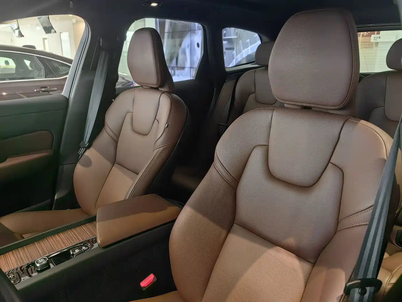 Volvo XC60 2025 2025 B5 AWD Smart Elite Luxury Edition