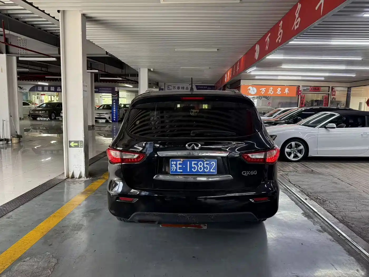 Infiniti QX60 (Import) 2015 2014 Model 2.5 S/C Hybrid 2WD Excellence Edition