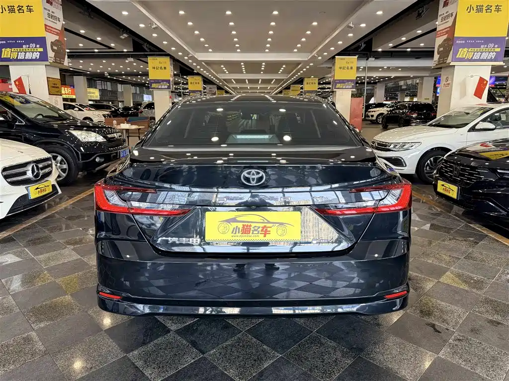 Toyota Camry 2025 2024 Hybrid 2.0HGVP Luxury Edition