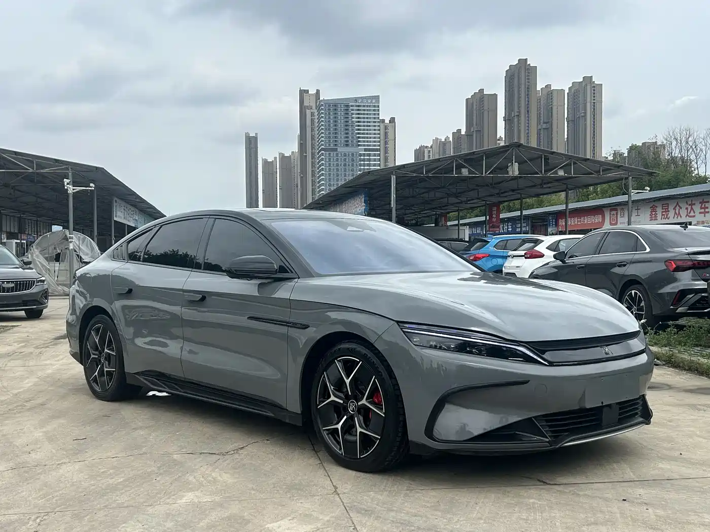 BYD Han 2022 EV Genesis Edition 715KM FWD Premium фото 3