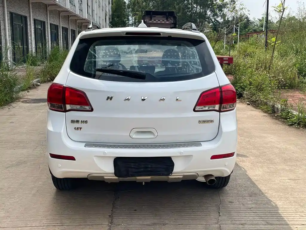 Photo 4 - Haval H6