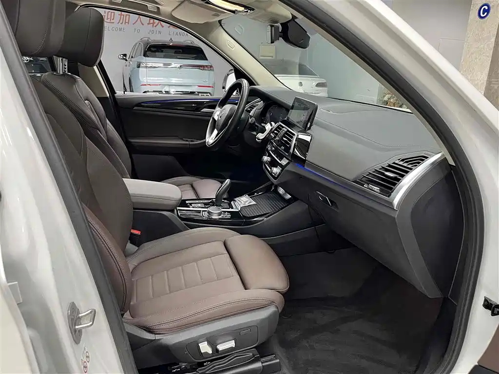 BMW X3 2021 xDrive25i Luxury Package фото 14
