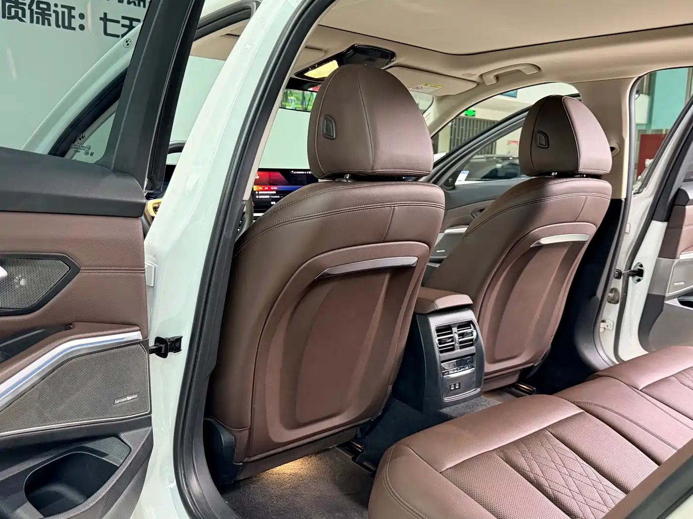 BMW i3 2024 eDrive 35 L фото 15