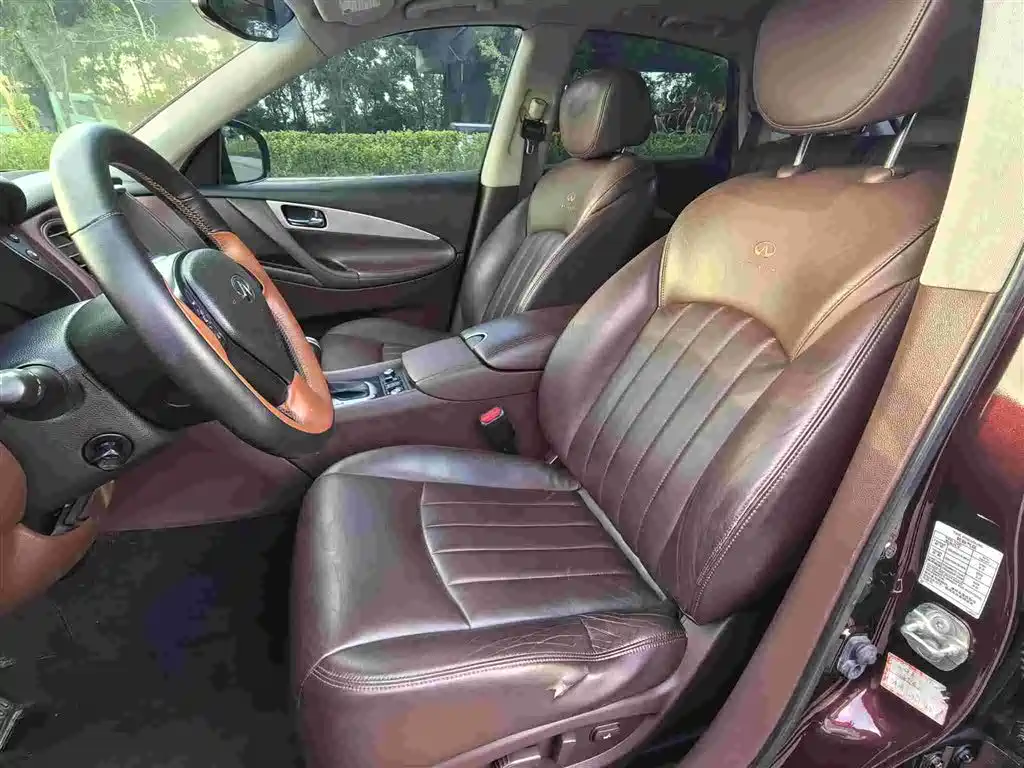 Infiniti QX50 (Import) 2015 2013 2.5L 2WD Elegance