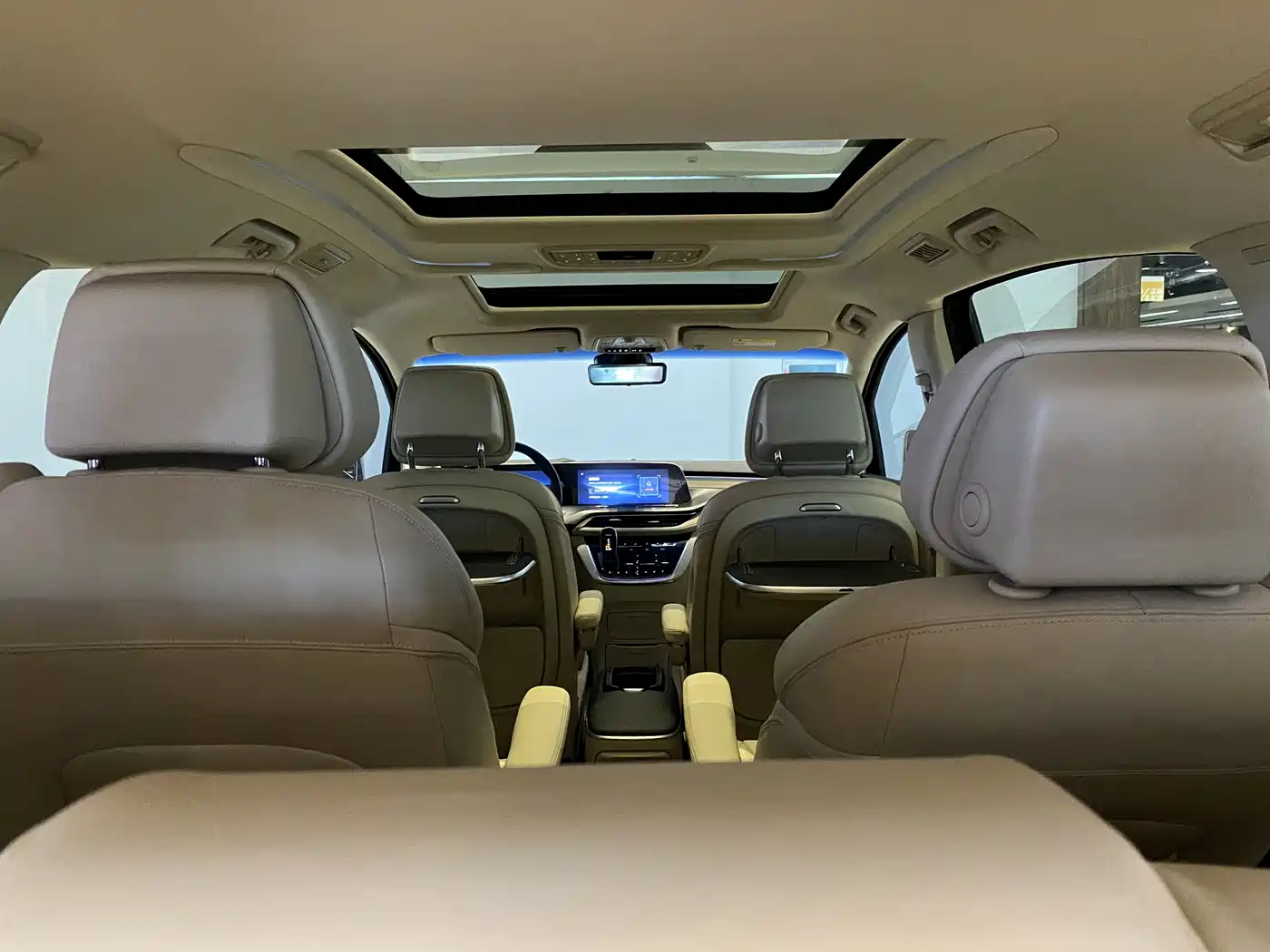 Buick GL8 2023 ES Landmaster Luxury фото 10