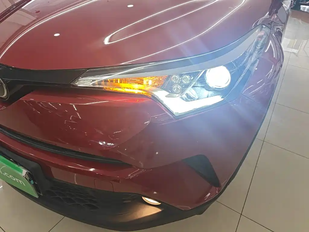 Toyota C-HR 2019 2018 2.0L Leading Edition China V
