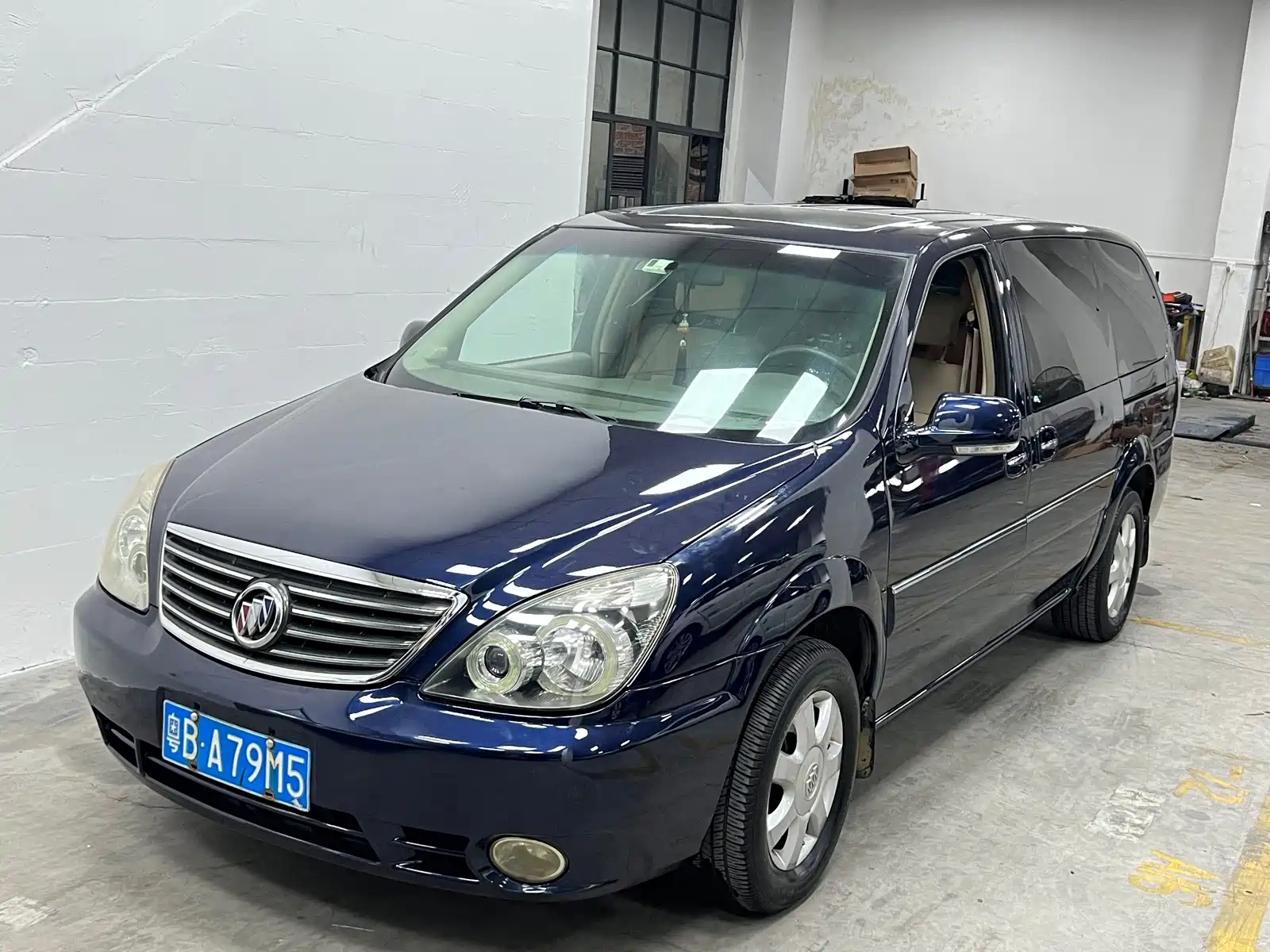 Фото 1 - Buick GL8