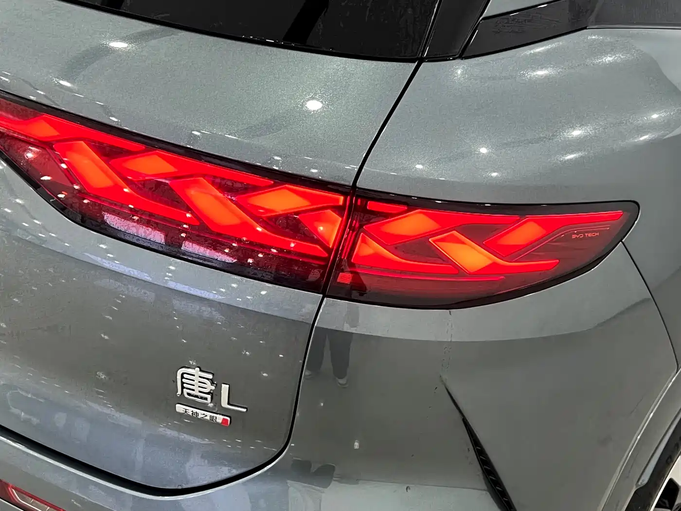 BYD Tang L 2025 DM 175KM Drone Player Edition фото 6