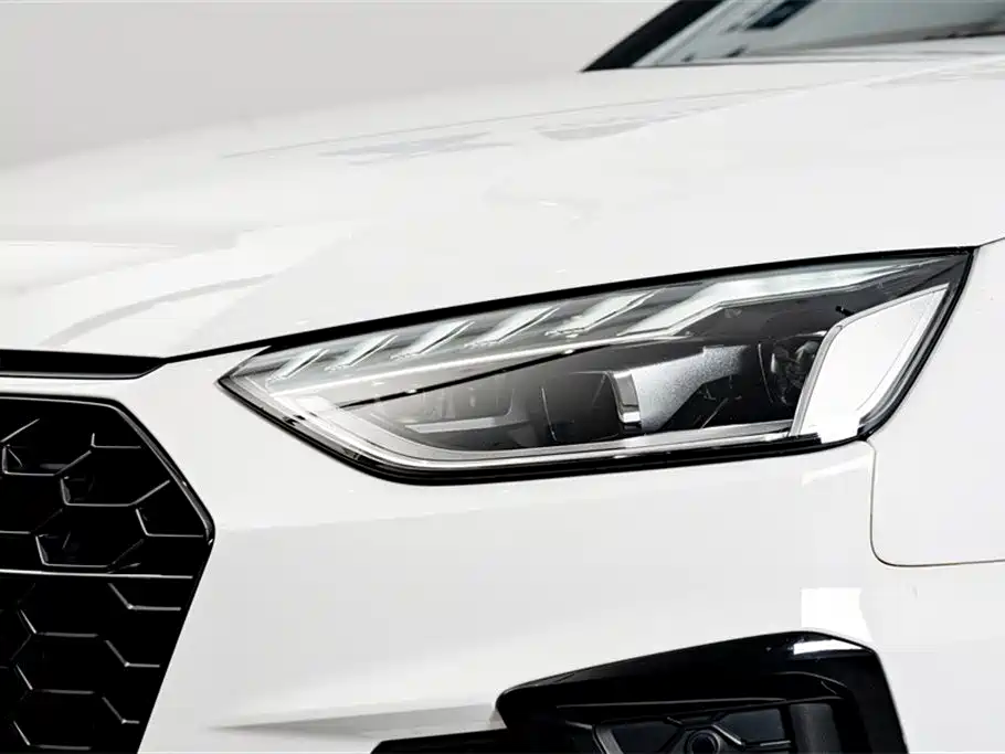 Audi A4L 2022 40 TFSI Luxury Dynamic фото 4