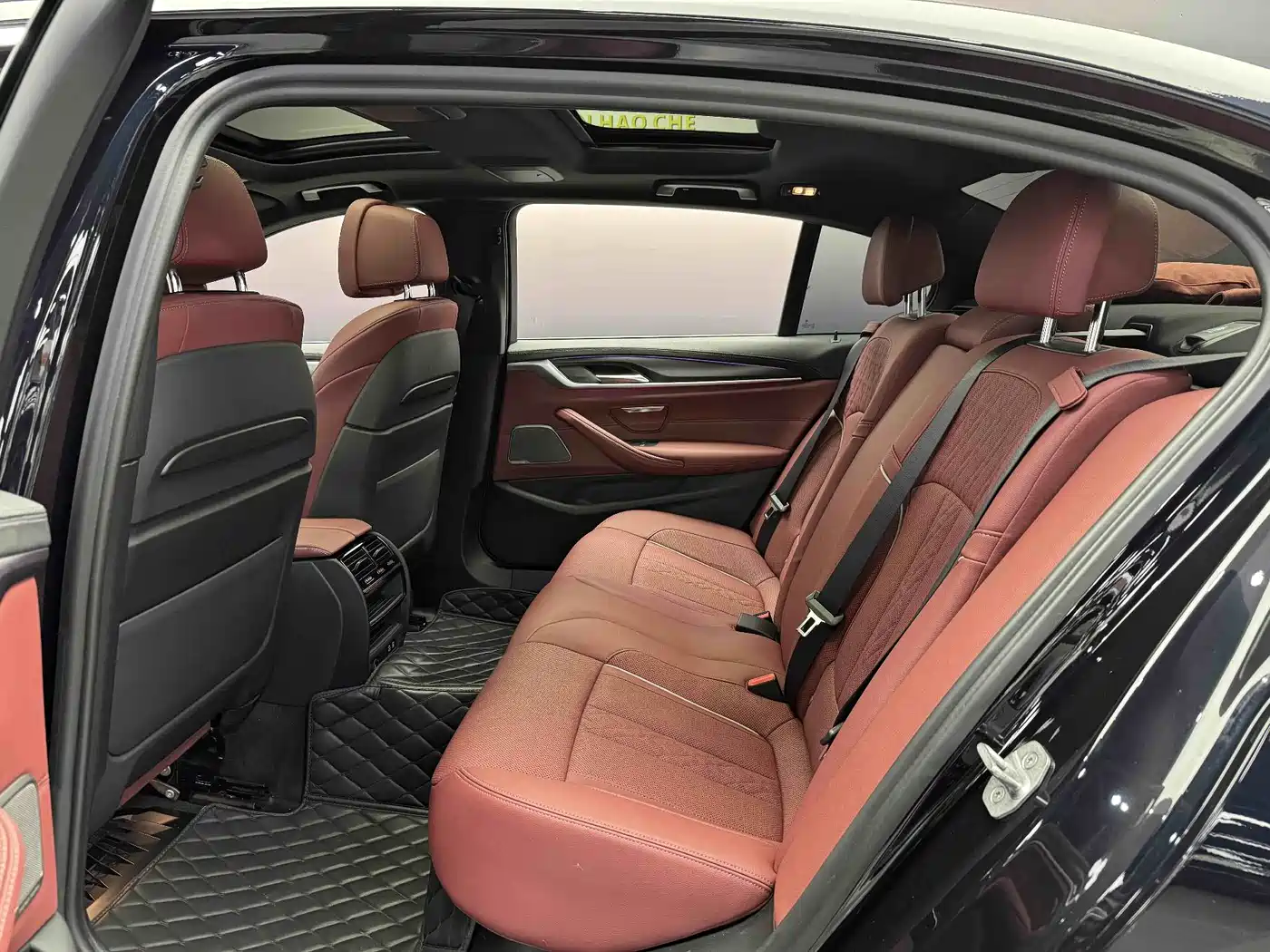 BMW 5 Series New Energy 2022 Model Facelift III 535Le Pioneer Edition M Sport Package фото 6
