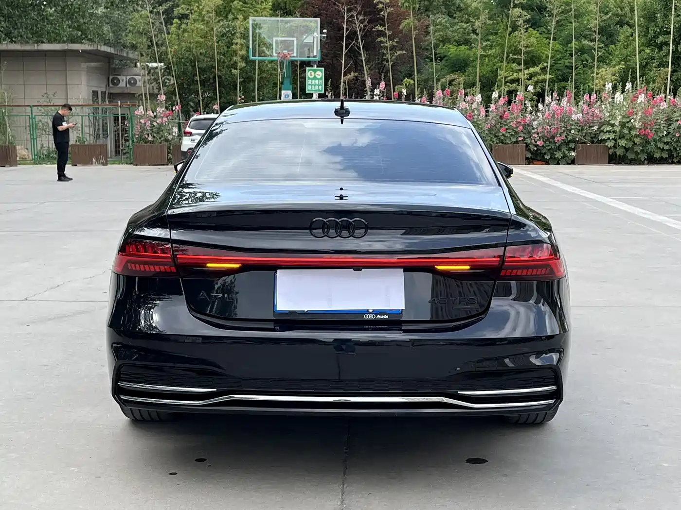 Audi A7L 2024 45 TFSI Luxury фото 2