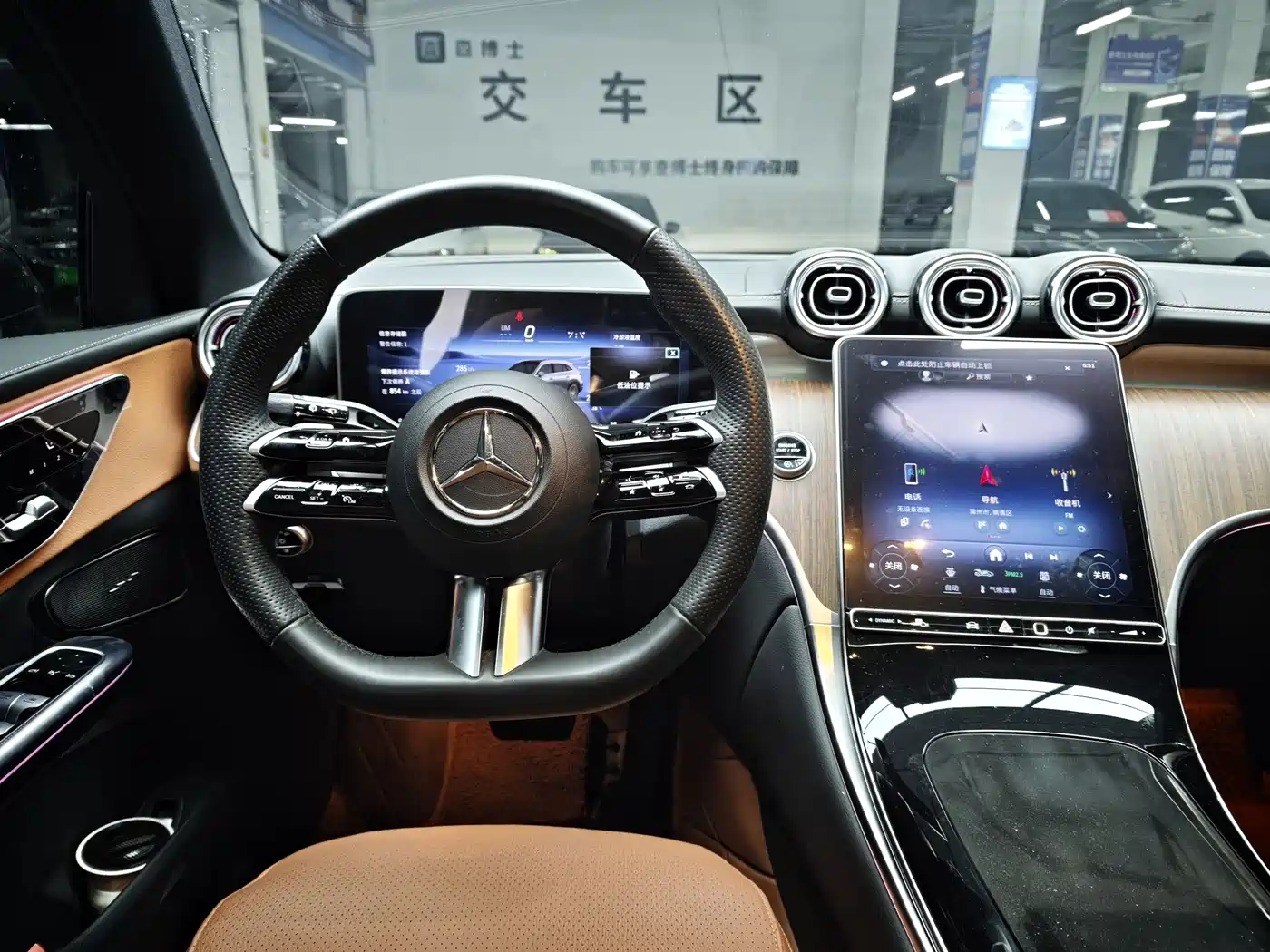 Mercedes-Benz GLC 2024 GLC 300 L 4MATIC Dynamic 7-seater фото 7