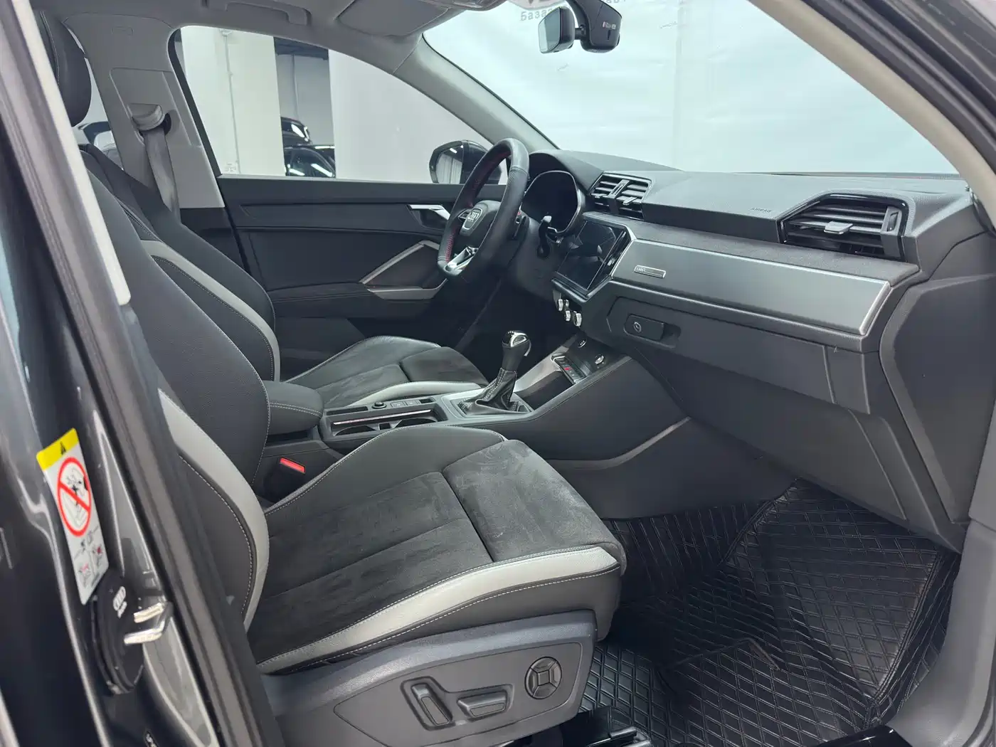 Audi Q3 2022 35 TFSI Fashion Dynamic фото 11