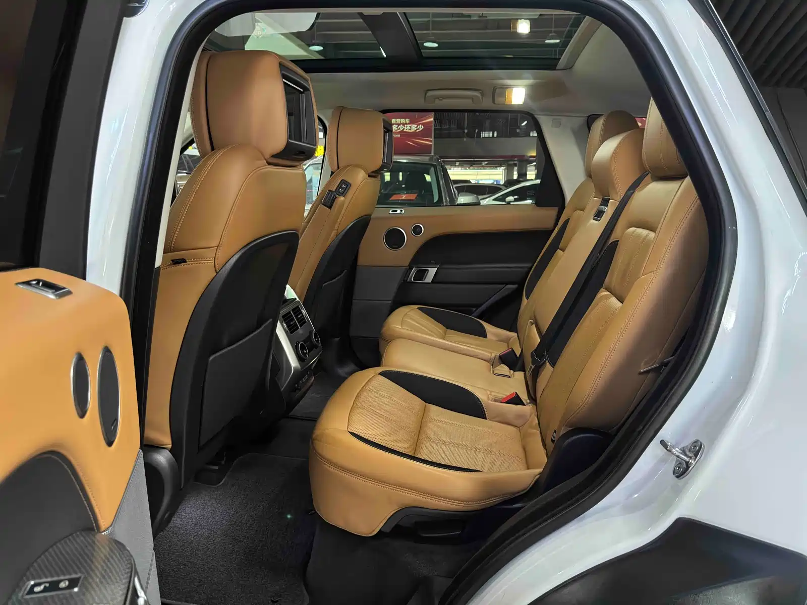 Фото 8 - Land Rover Range Rover Sport