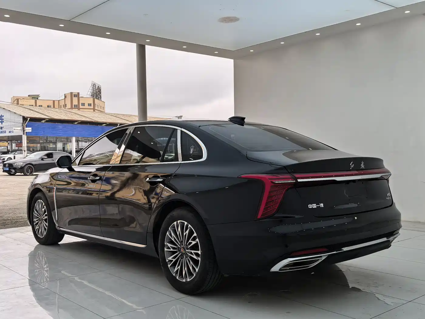 Hongqi H5 2024 1.5T DCT Smart Connect Flag Rhythm Edition фото 15