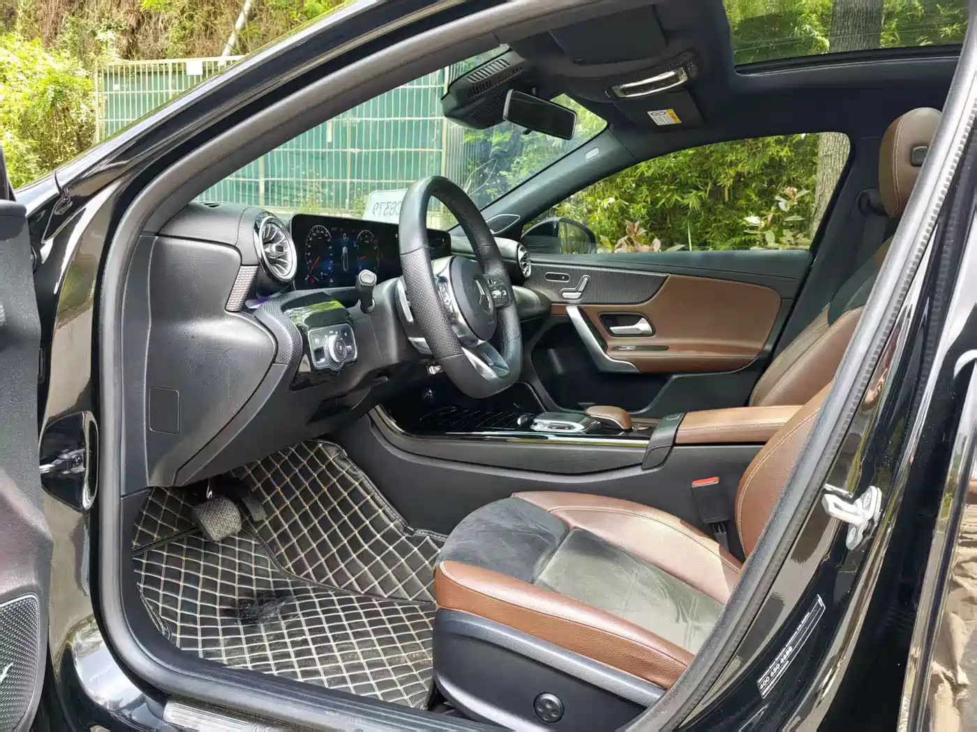 Mercedes-Benz A-Class 2019 A 200 L Sport Sedane Pioneer Special Edition фото 6