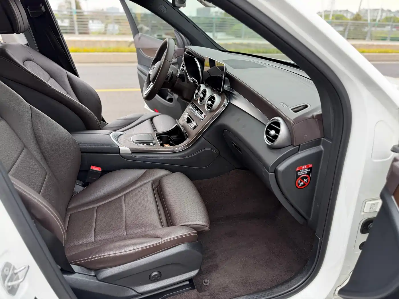 Mercedes-Benz GLC 2020 Facelift GLC 260 L 4MATIC Luxury фото 4