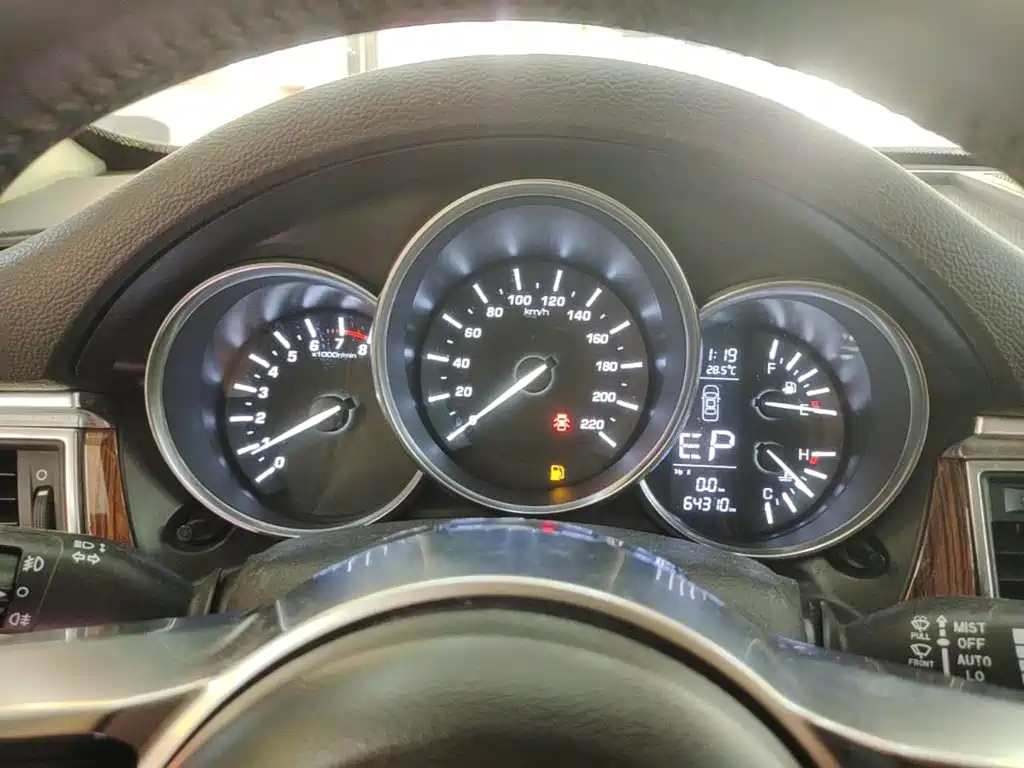 Zotye SR9 2017 2017 2.0T Auto Ultimate Heart Edition