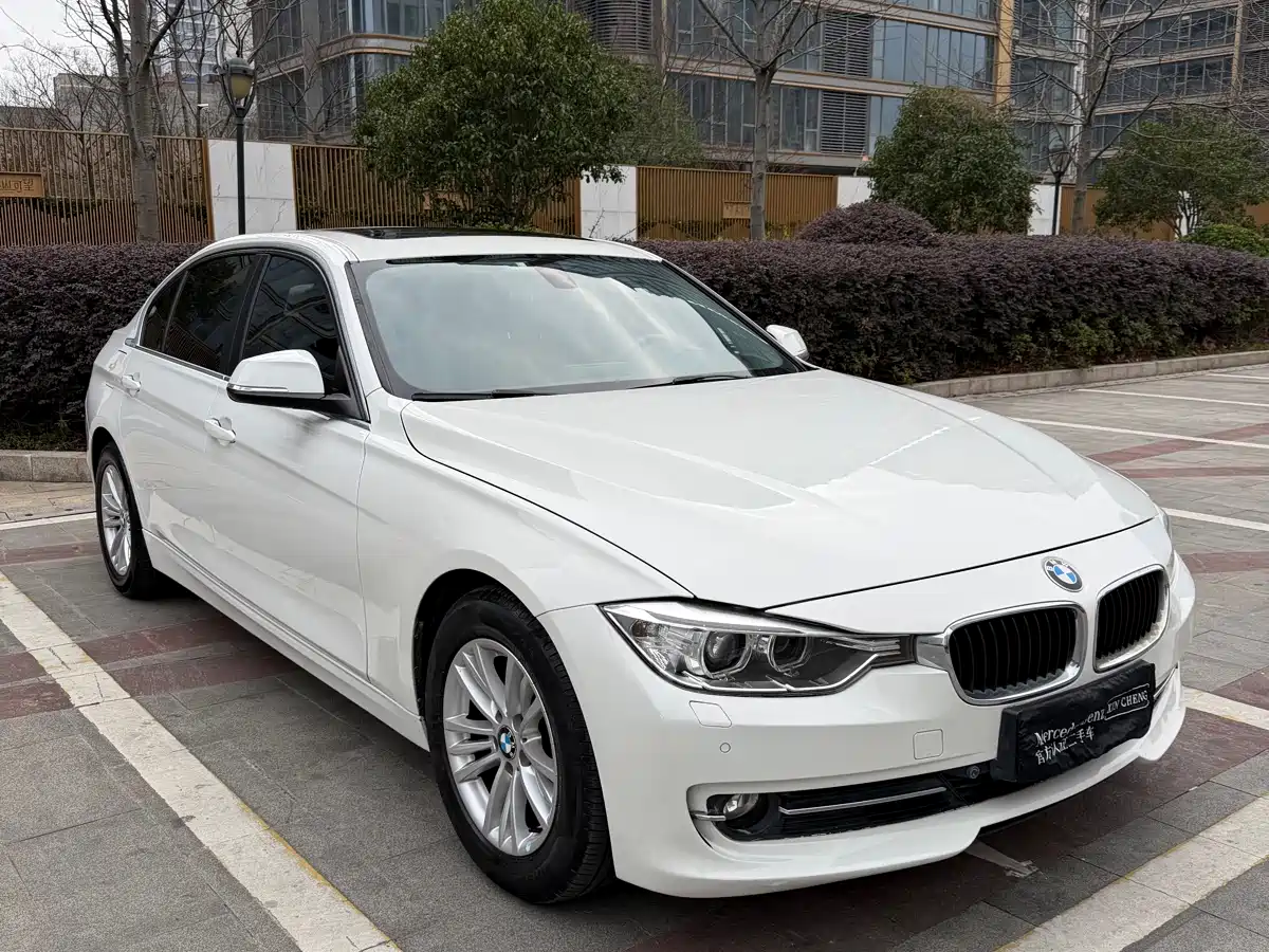 BMW 3 Series 2015 320Li Fashion фото 3