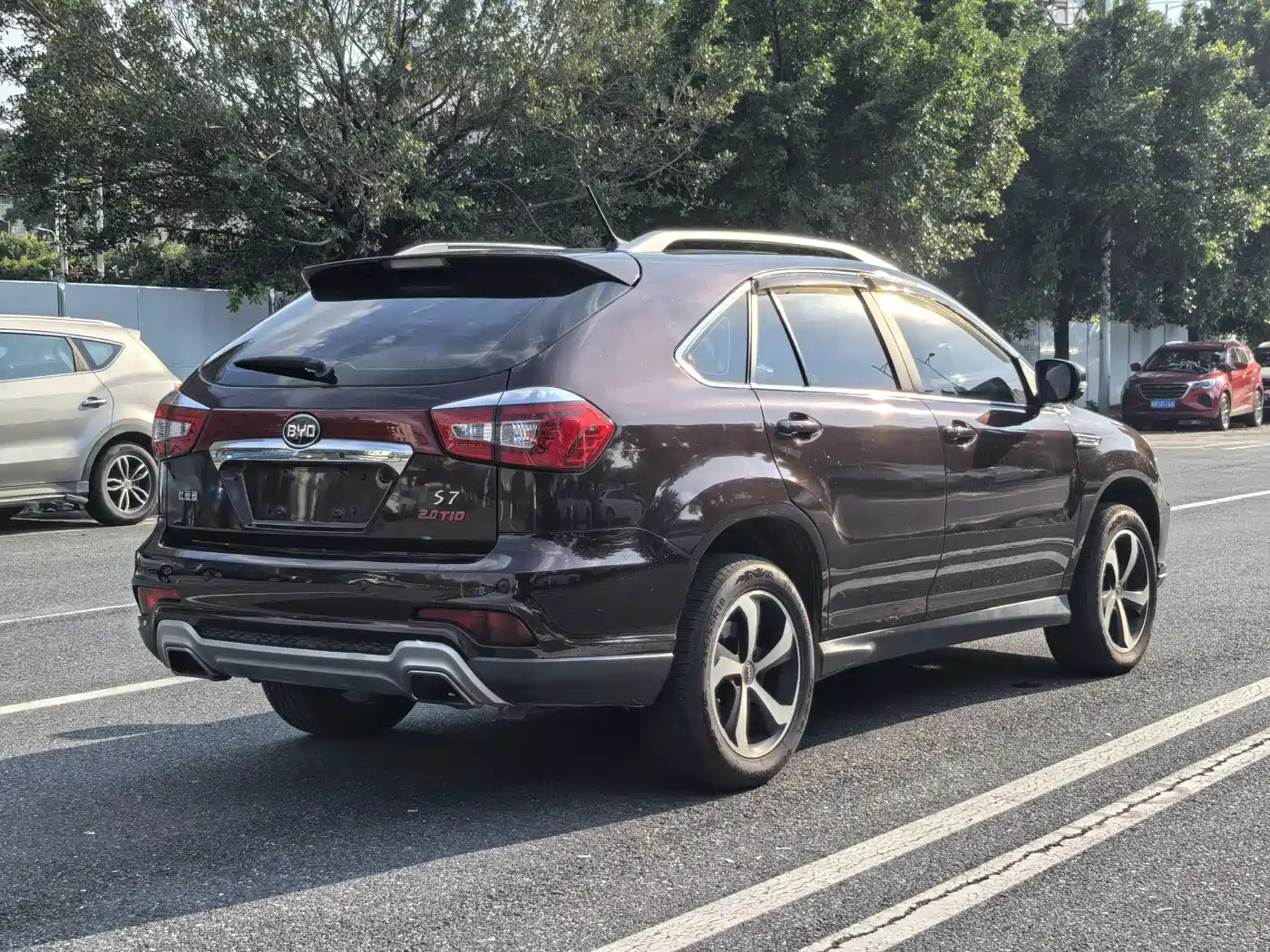 BYD S7 2016 2016 2.0T Automatic Premium Model