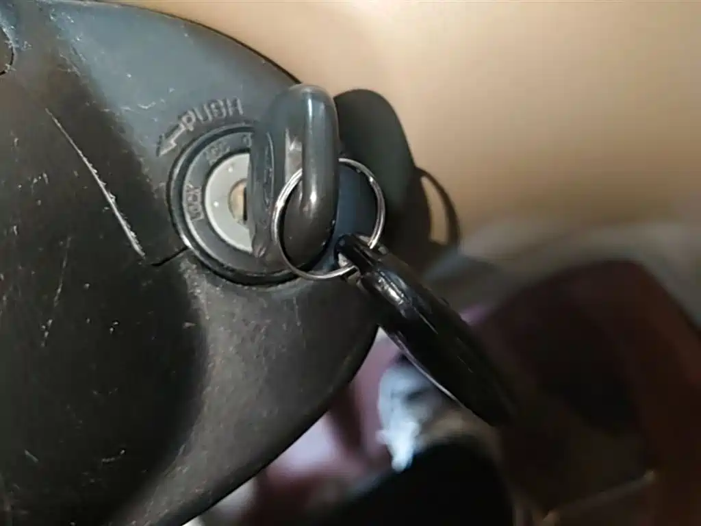 Toyota Corolla 2013 1.6L Automatic Excellence Edition фото 9