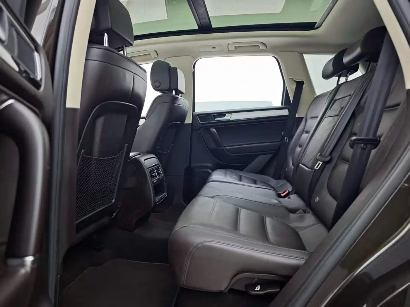 Volkswagen Touareg 2017 3.0TSI Explorer Edition фото 7