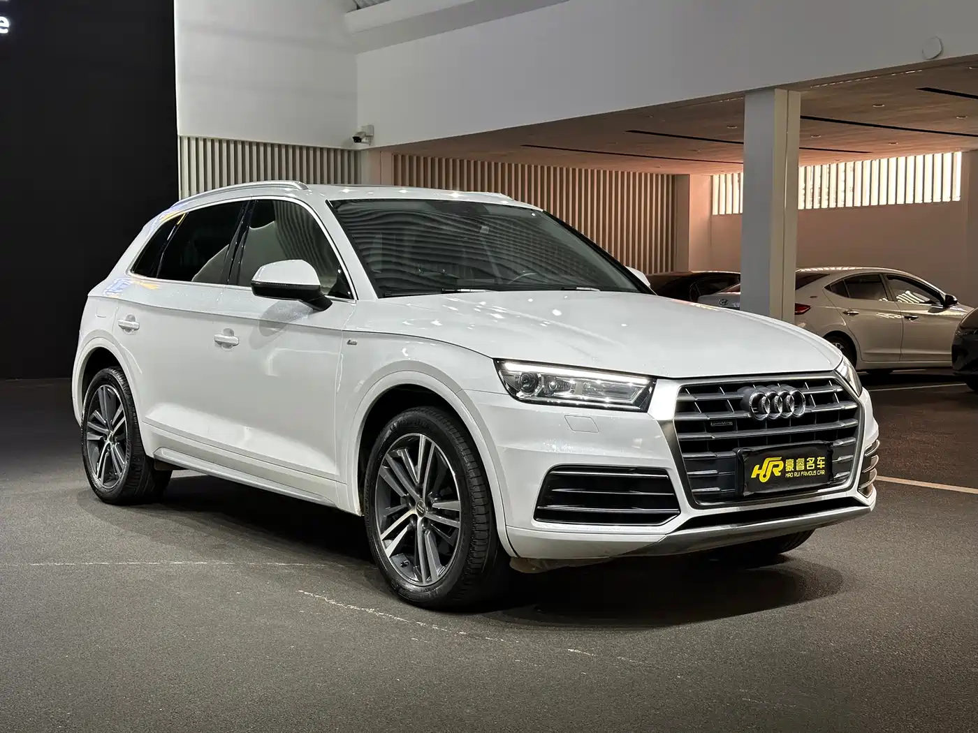 Audi Q5L 2020 40 TFSI Prestige Fashion фото 3
