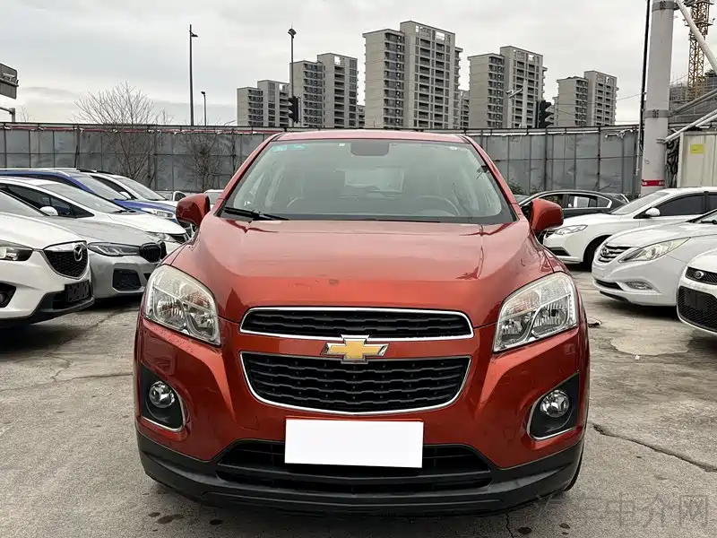 Chevrolet Trax 2016 1.4T Manual 2WD Comfort Sunroof Edition фото 2
